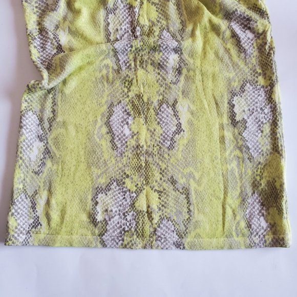 Old Navy Women's Long Sleeve Snake skin Print Sweater, Neon, Small - Picture 4 of 7